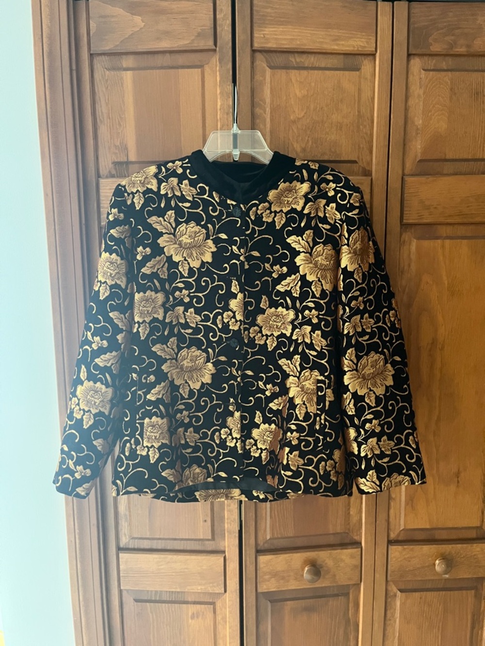 Drapers & Damons Petites Black Velvet Collar Gold Brocade Floral Jacket Sz. LP